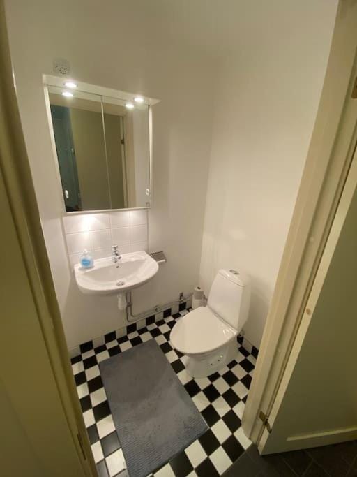 Toilet, Bathroom