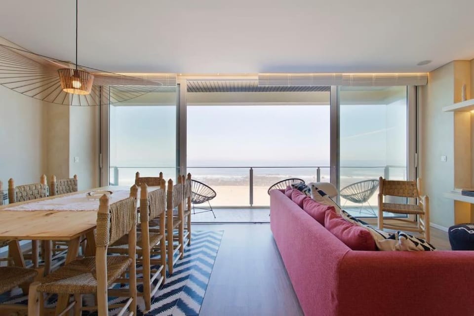 Boutique Rentals- AL MAR Beachfront Apartment in Porto District
