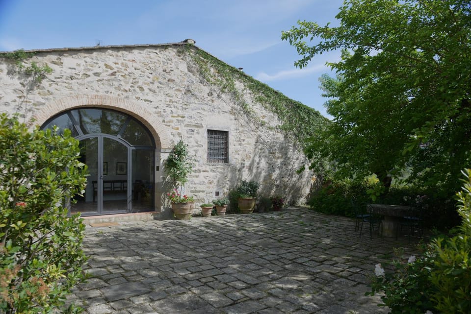 Facade/entrance, Facade/entrance