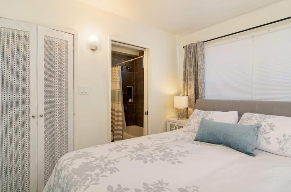 Mission Bay Cottage - Bay View Patio, Parking, WasherDryer House in Mission Beach