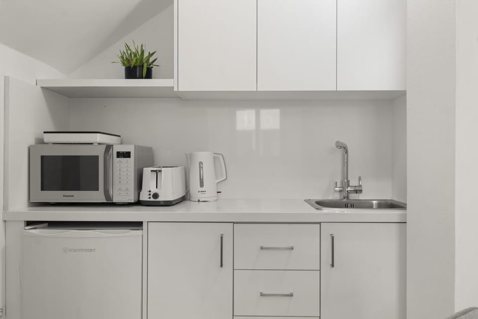 Coffee/tea facilities, Kitchen or kitchenette, minibar, toaster