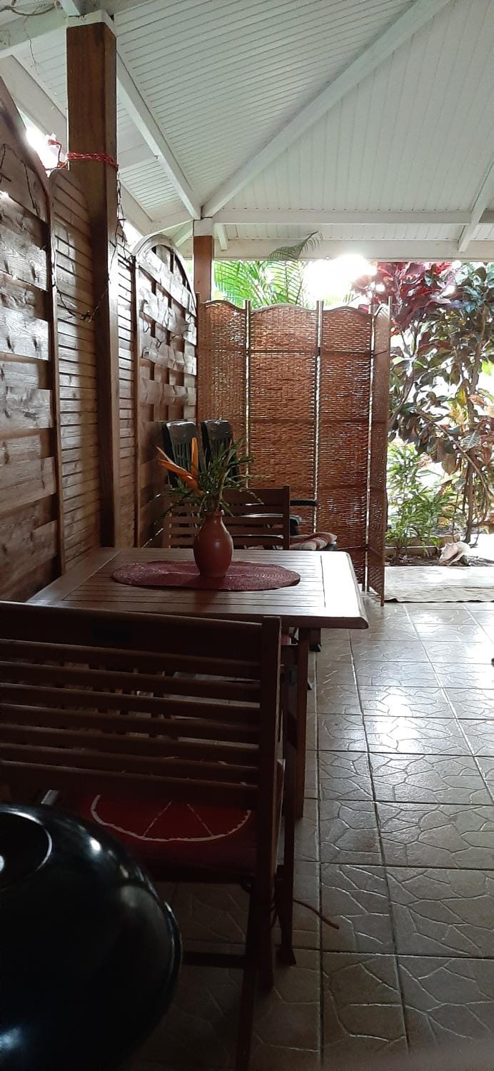 Patio, Dining area