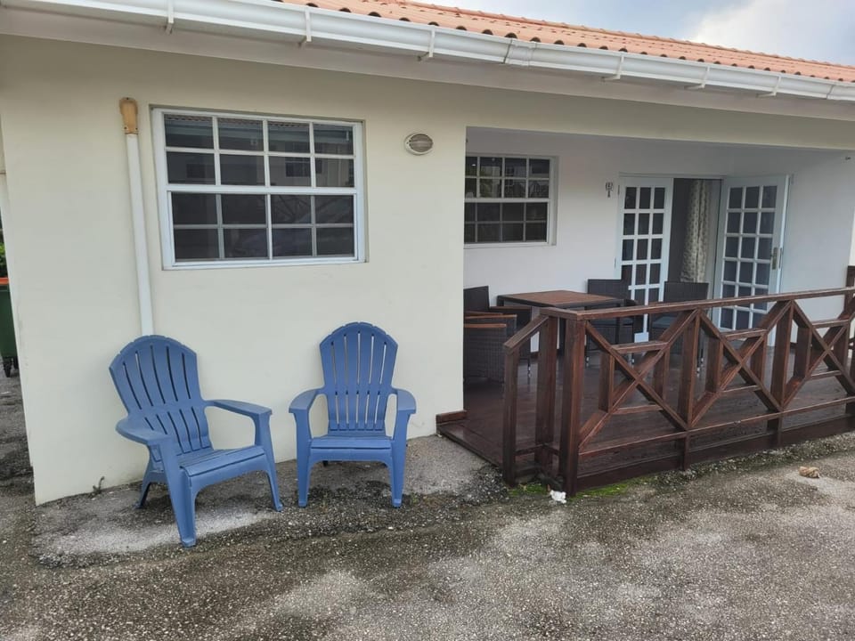 Property building, Patio, Day