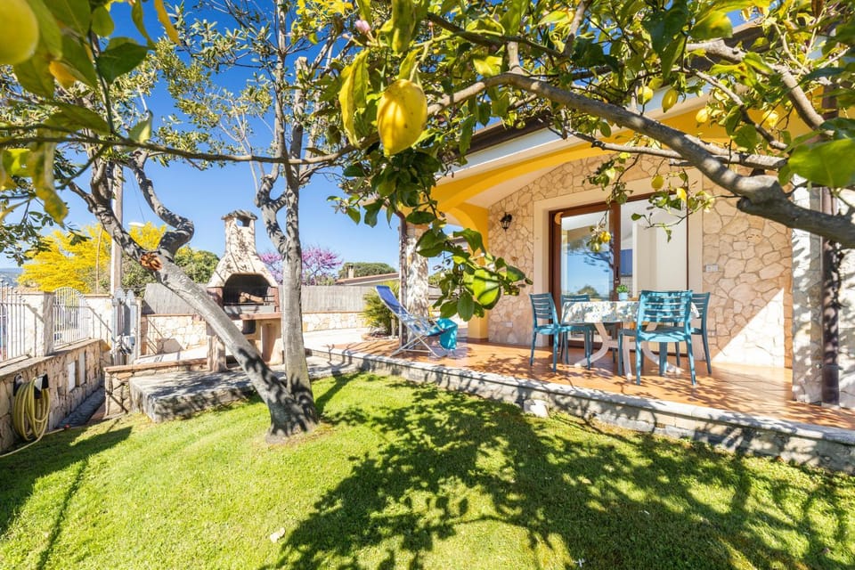 Property building, BBQ facilities, Garden