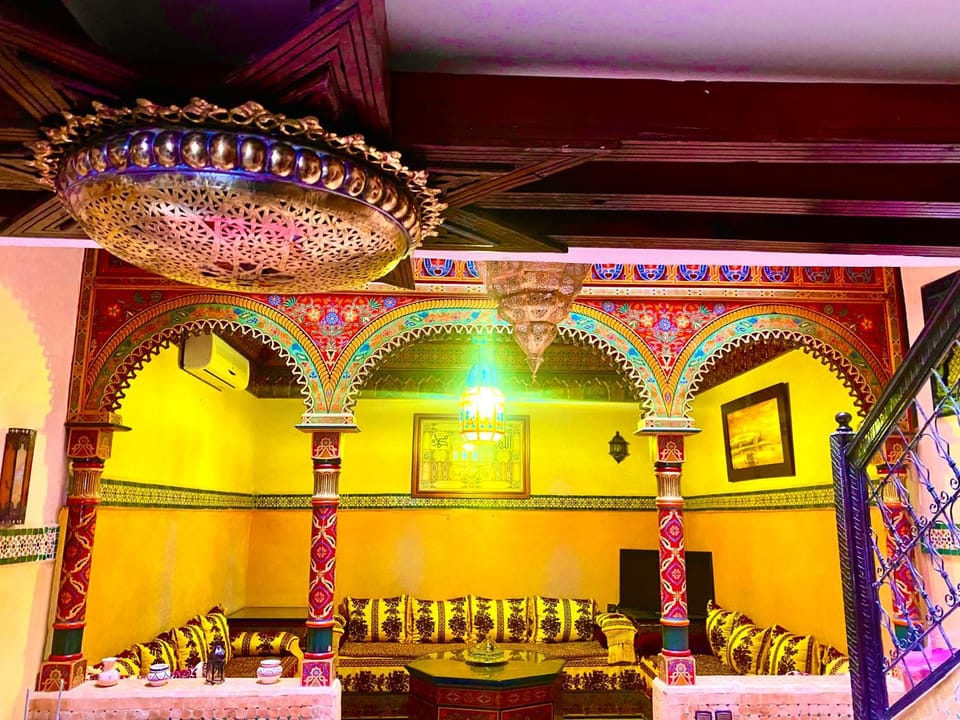 Living room, Decorative detail, Seating area