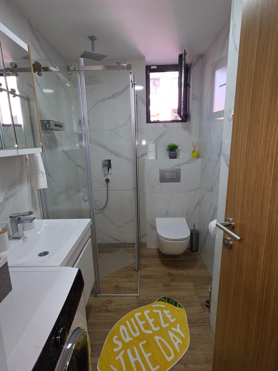Apartman Limun Zut Apartment in Zlatibor