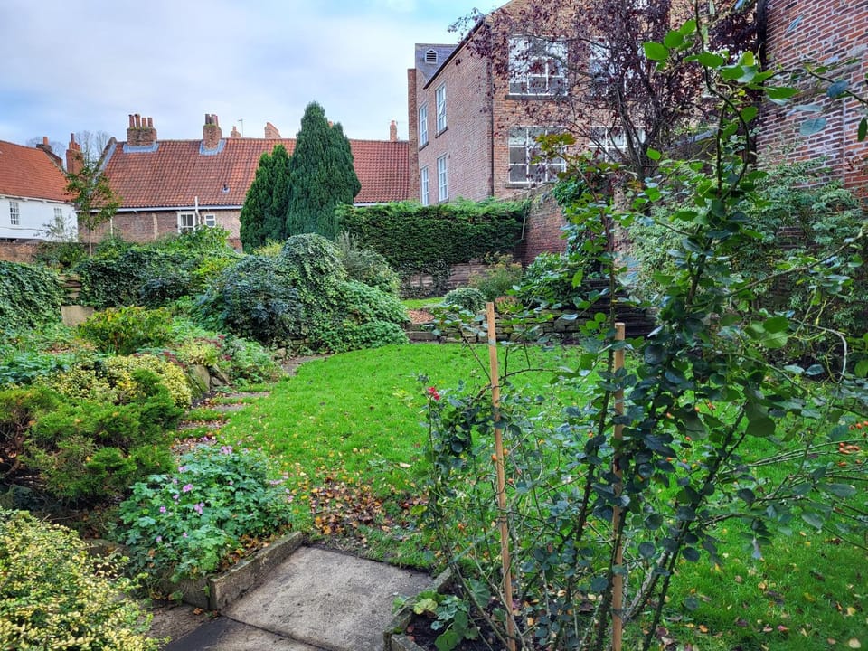 Garden view, Inner courtyard view
