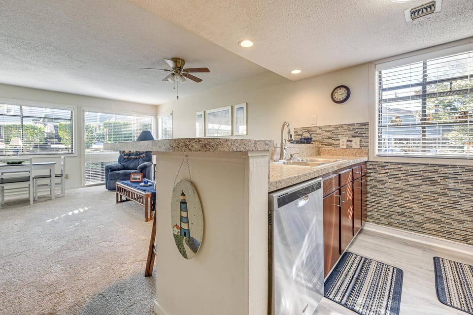 Arcadian Dunes 1st-Floor Gem: Pool & Beach Access! House in South Carolina