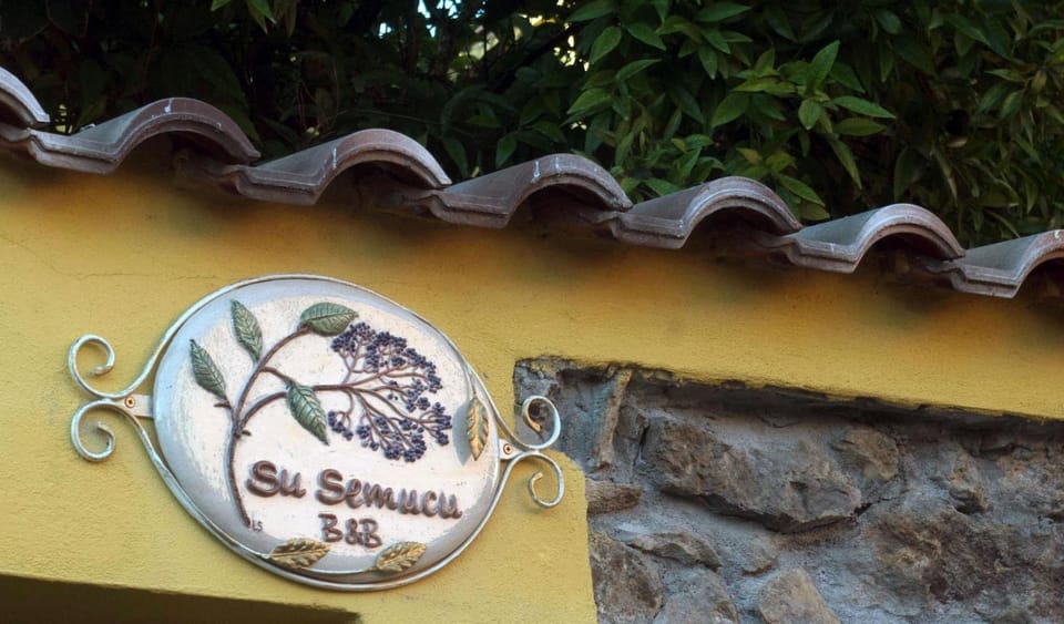 Facade/entrance, Property logo or sign