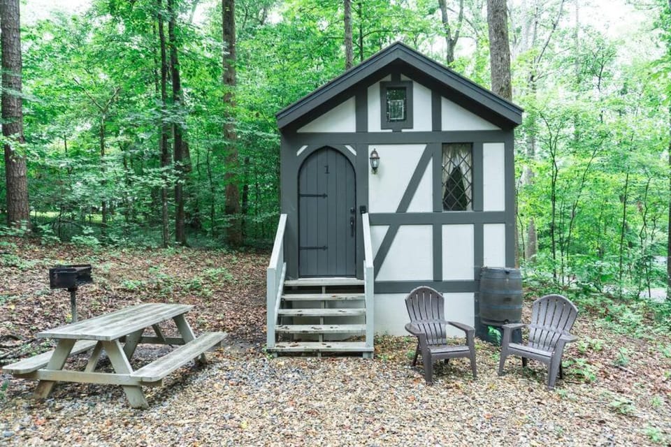 Tiny Home Cottage Near the Smokies #1 Olga House in Sevier County