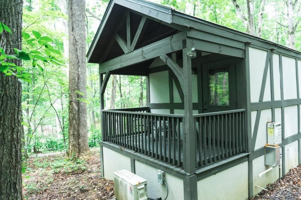 Tiny Home Cottage Near the Smokies #1 Olga House in Sevier County