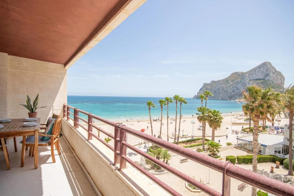 Nearby landmark, Natural landscape, Balcony/Terrace, Beach, Sea view