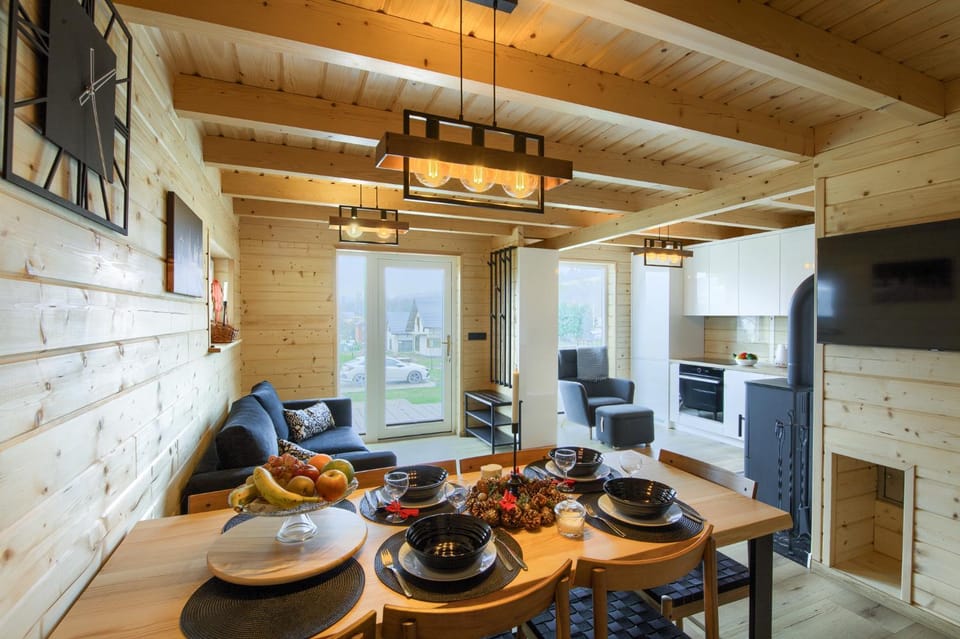 Kitchen or kitchenette, Living room, Seating area
