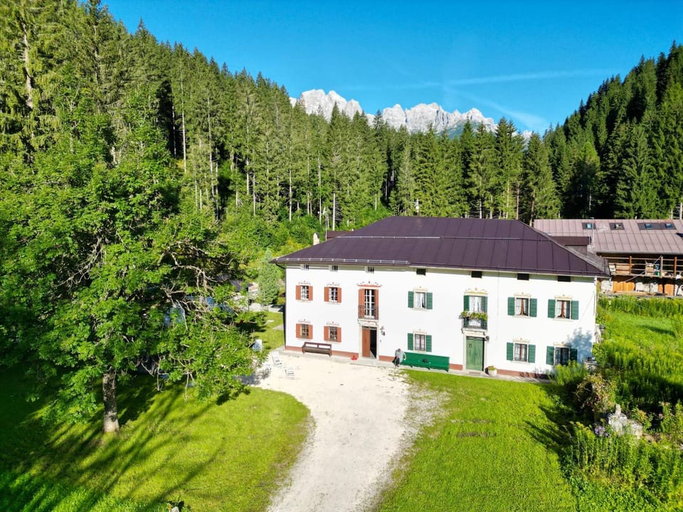 Property building, Natural landscape, Mountain view