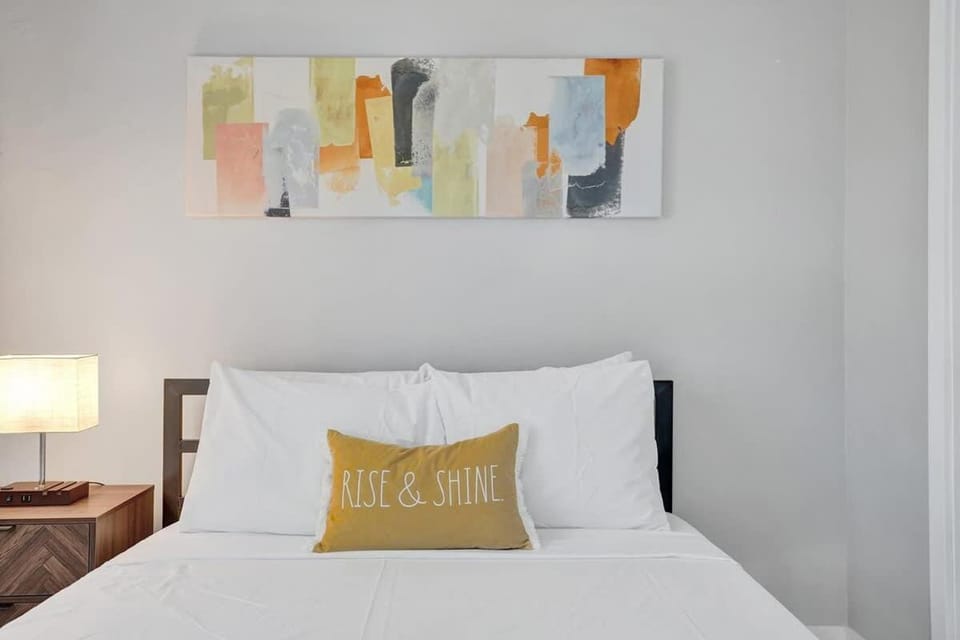 Rustic Retreats Cozy 1BR for 2 guests minutes from Las Olas Apartment in Fort Lauderdale