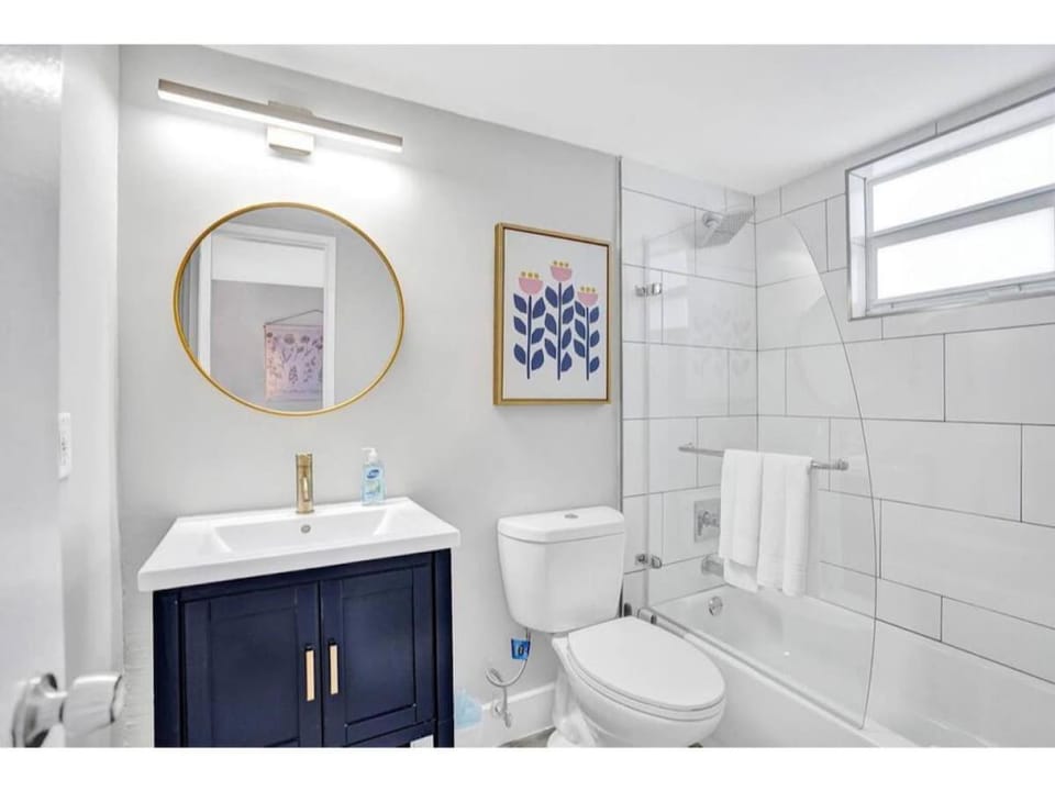 Rustic Retreats Beachy 1BR for 4 guests in the heart of Fort Lauderdale Apartment in Fort Lauderdale