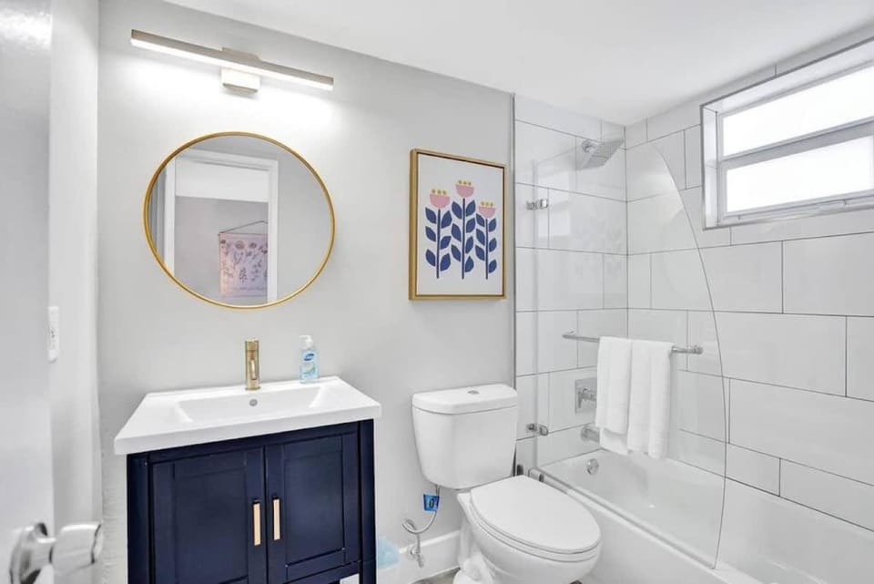 Rustic Retreats Beachy 1BR for 4 guests in the heart of Fort Lauderdale Apartment in Fort Lauderdale