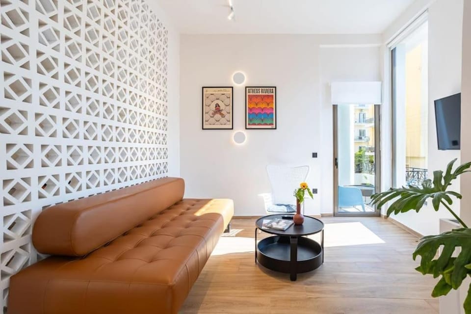 Communal lounge/ TV room, Living room, Seating area