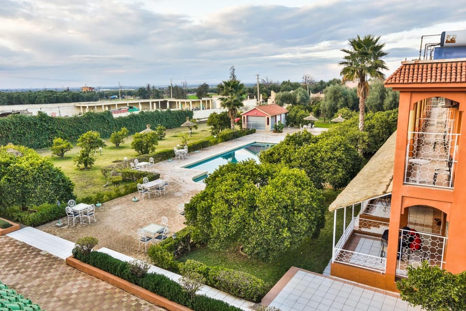 Property building, Spring, Day, Natural landscape, Garden, Garden view, Pool view, Swimming pool