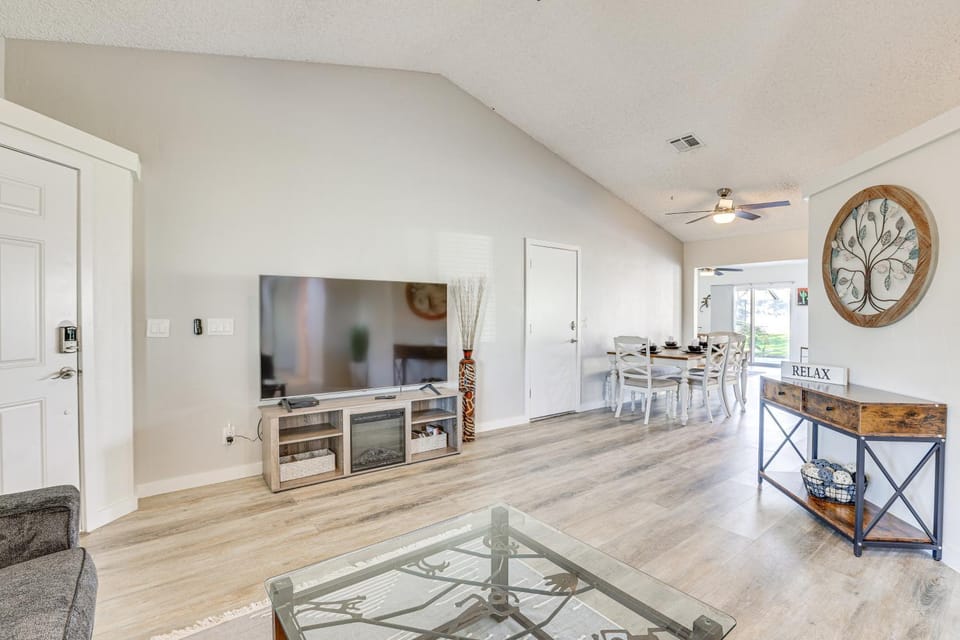 Near Spring Training! Peoria Gem w/ Pool & Hot Tub House in Glendale
