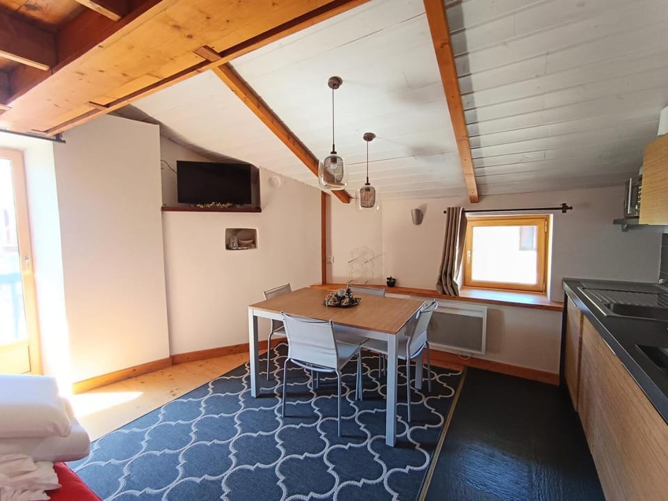 Saint Roch Chalet - Superbe appartement cosy dans le village, plein sud. MAE-3641 Apartment in Montgenèvre