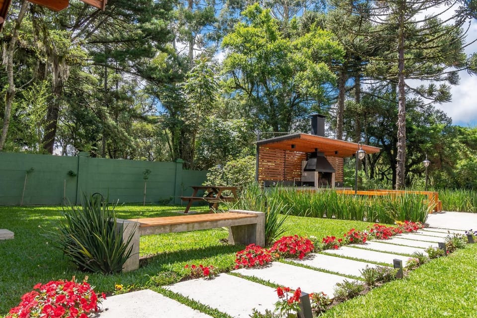 Rosa Edifício Delle Alpi Apartment in Canela