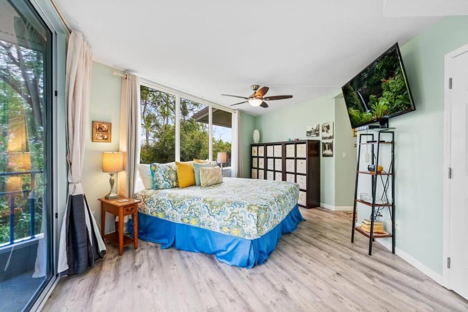 Bed, Bedroom, fireplace