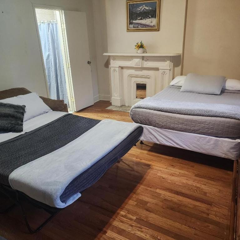 New York City Guest House Bed and Breakfast in Harlem