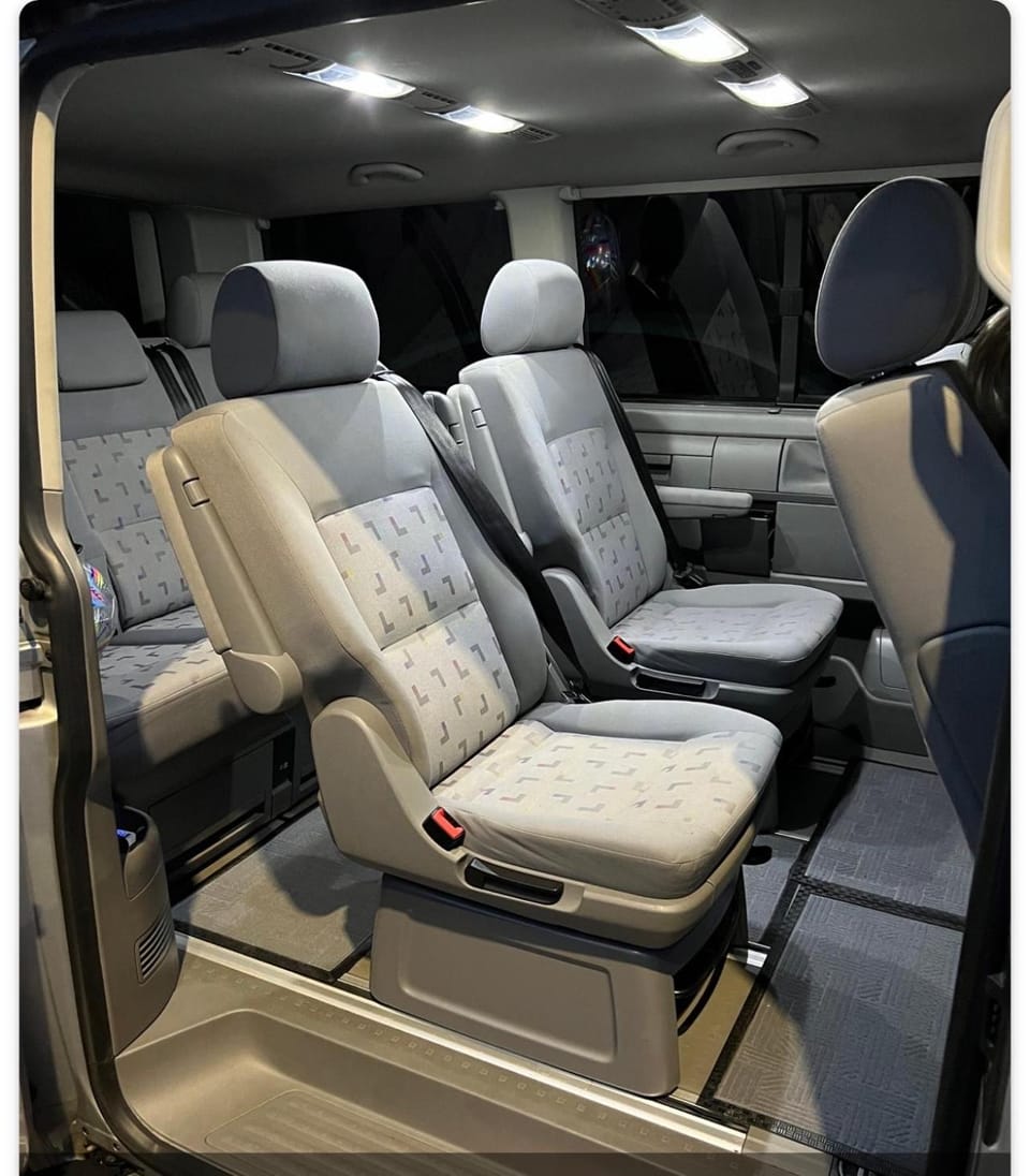 Mona Apartment Taxi#Airport #PARKING#BUCHAREST#THERME Apartment in Romania