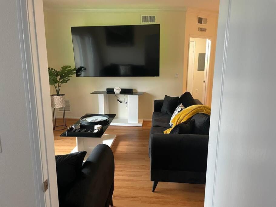 Luxury 2 bedroom apartment in downtown LA! Apartment in Glendale
