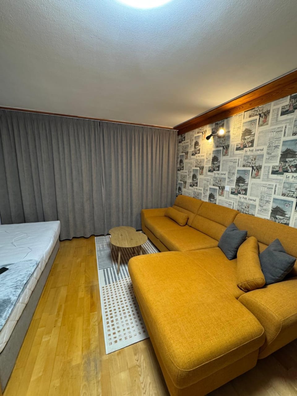 Living room, Seating area, Bedroom