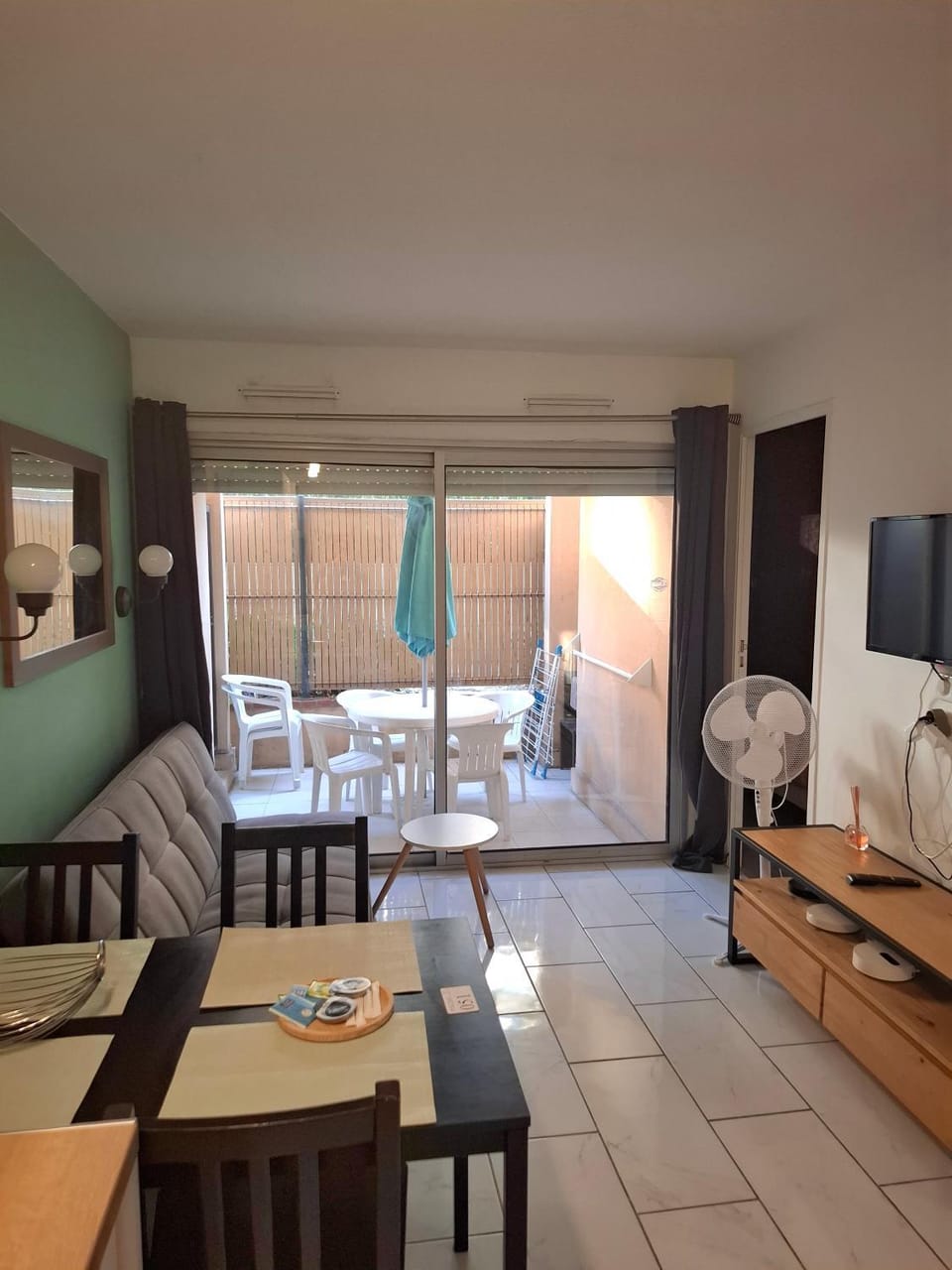 Appartement 3 pièces piscine proche plage et Cannes Apartment in Cannes