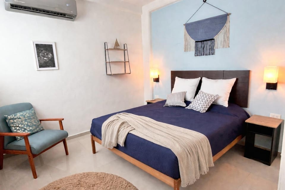 Bed, Photo of the whole room, Bedroom, air conditioner