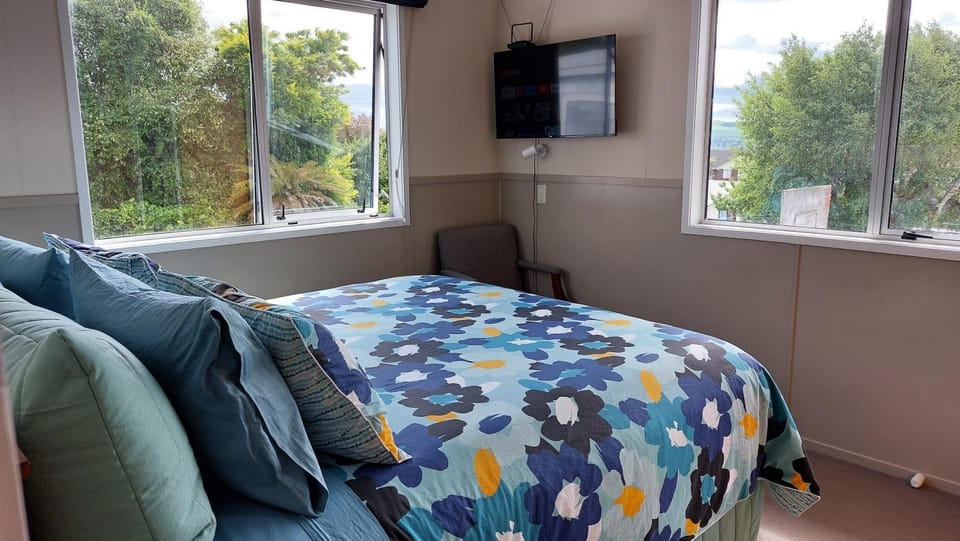 TV and multimedia, Bedroom