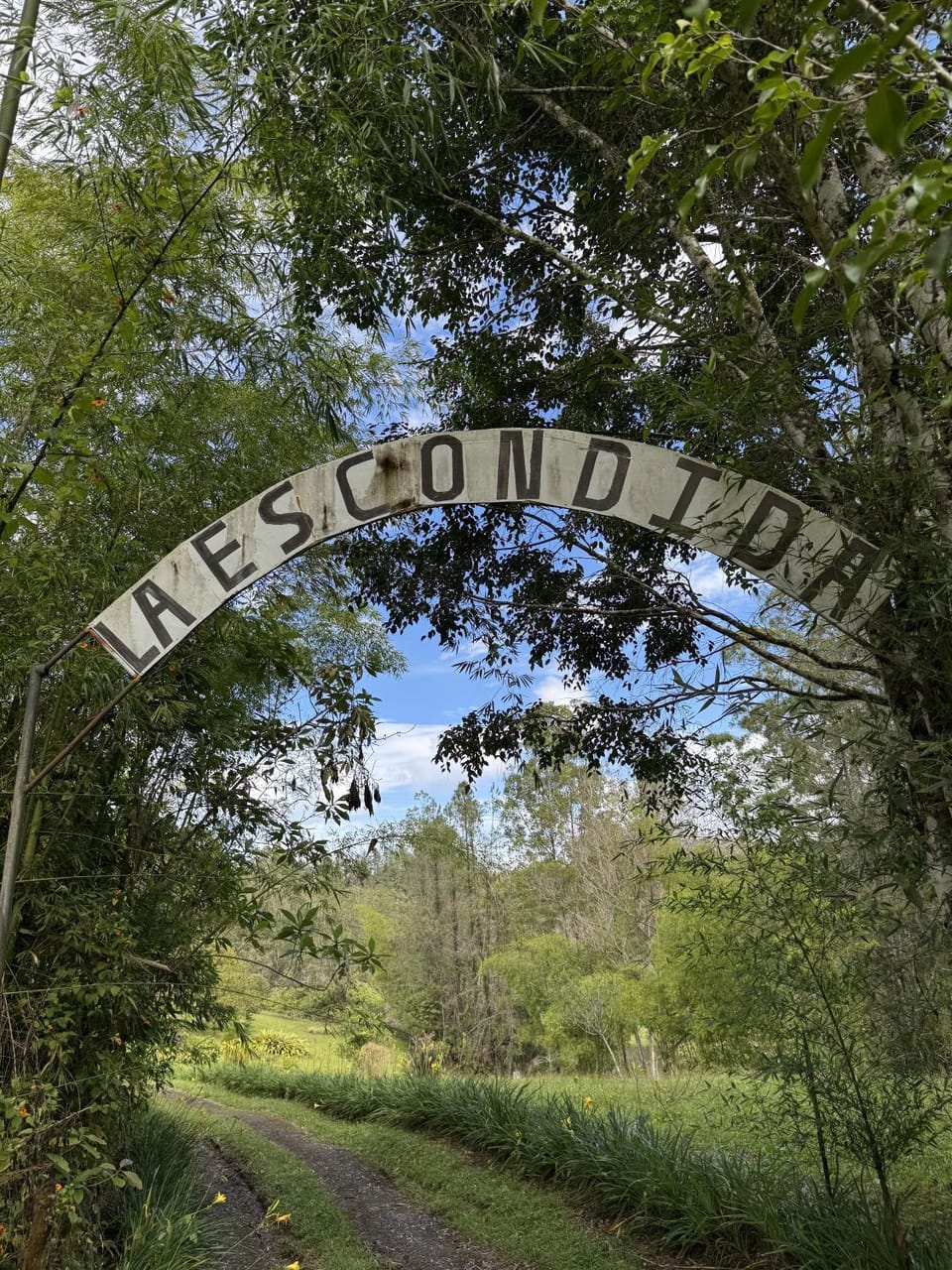 La Escondida, con acceso al lago House in Antioquia