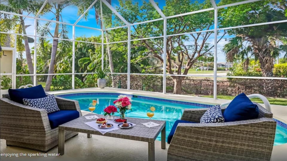 5BR Beach House - Private Pool - Beach Access Included House in Marco Island