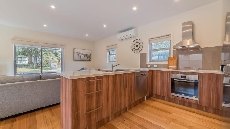1-6 Broughton Avenue, Cowes House in Cowes