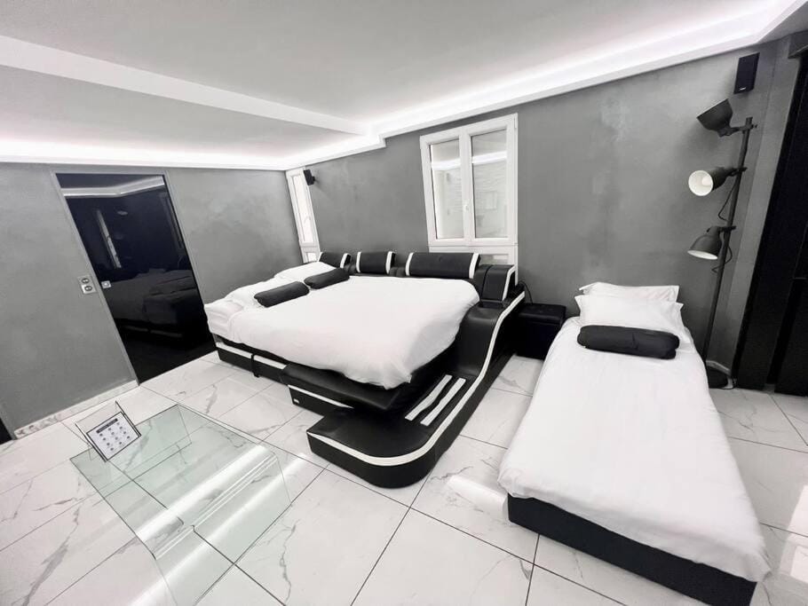 Modern Loft in Paris Center! Apartment in Paris