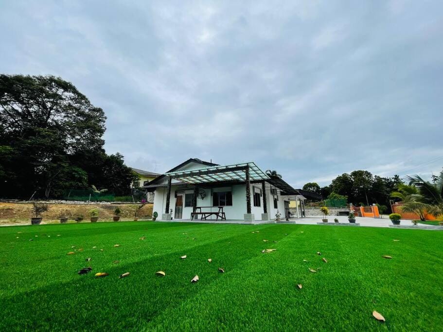 GreenPine Kota Tinggi Homestay House in Johor