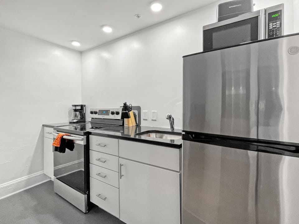 Walk to 3 Breweries! 1 Bed Apartment Apartment in Des Moines