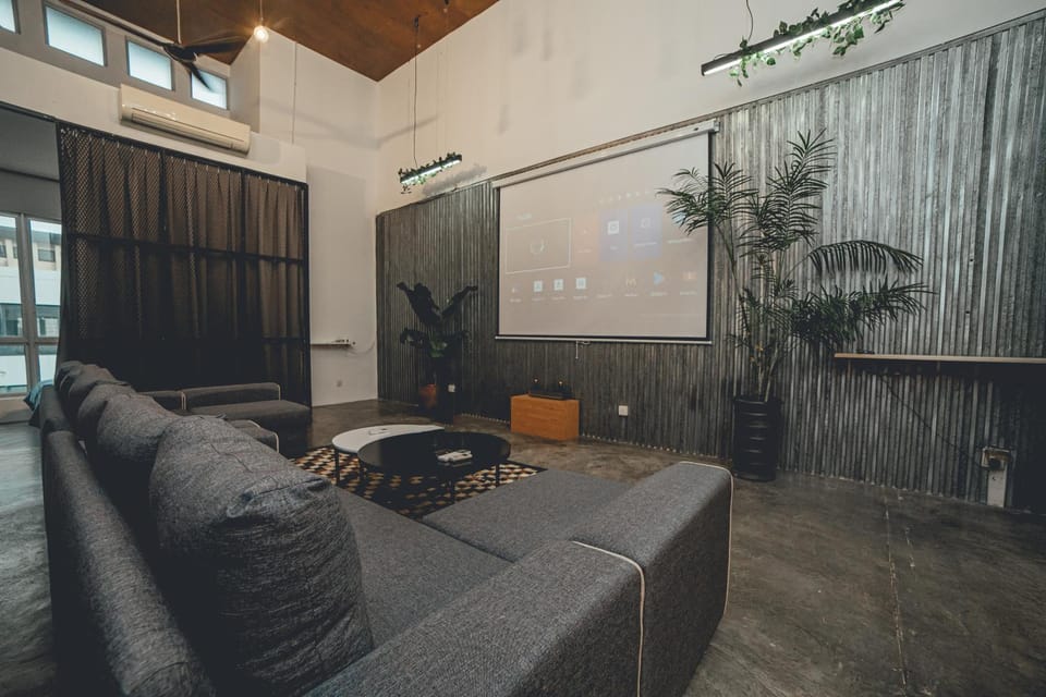 TV and multimedia, Living room, Seating area