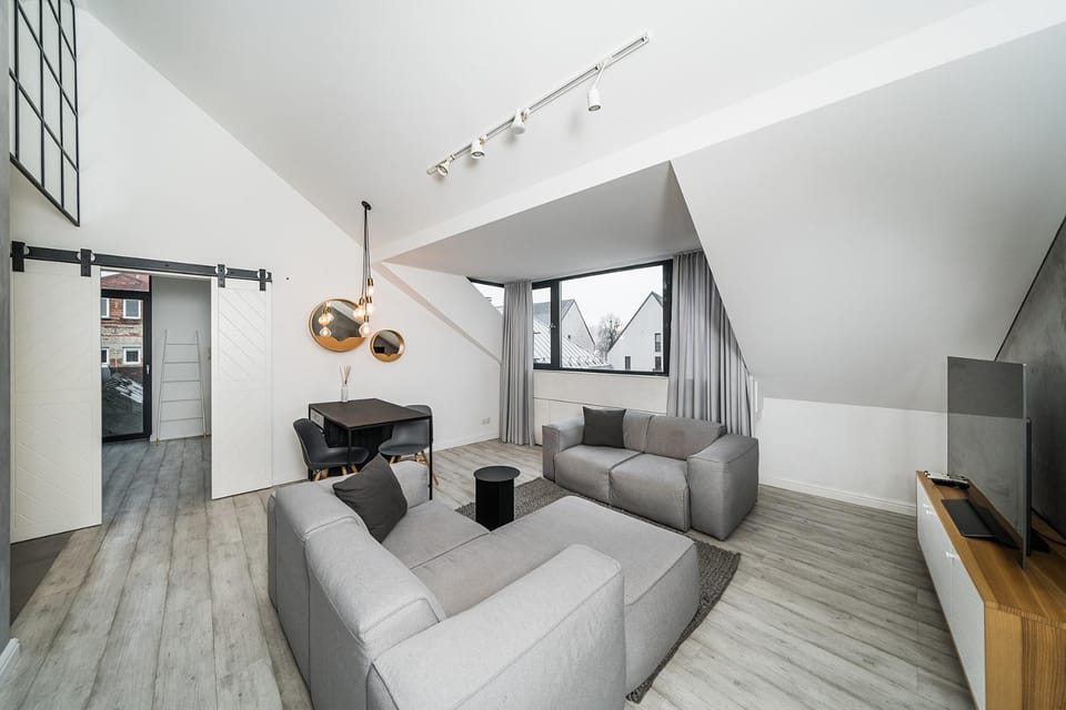 TV and multimedia, Living room, Seating area