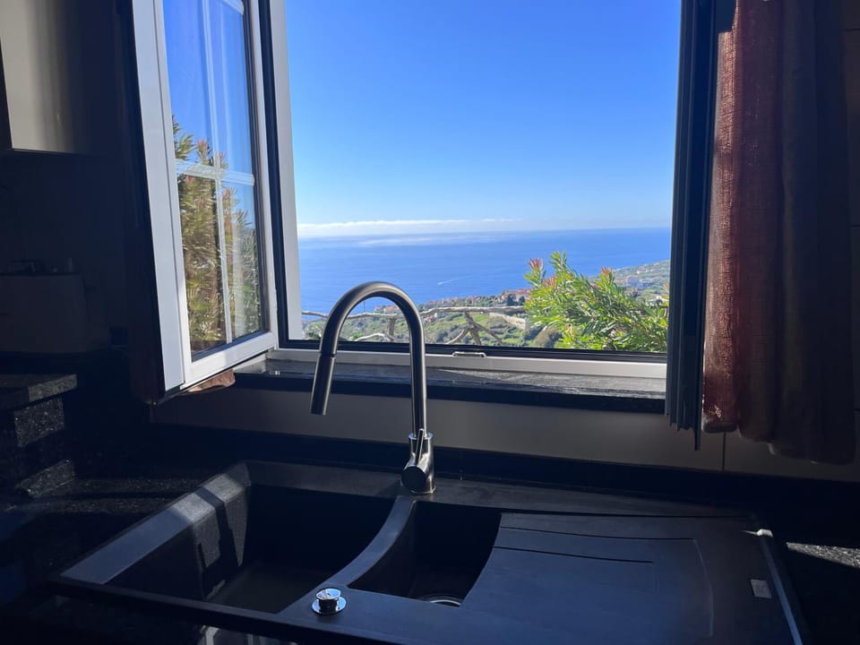 Sea view, kitchen