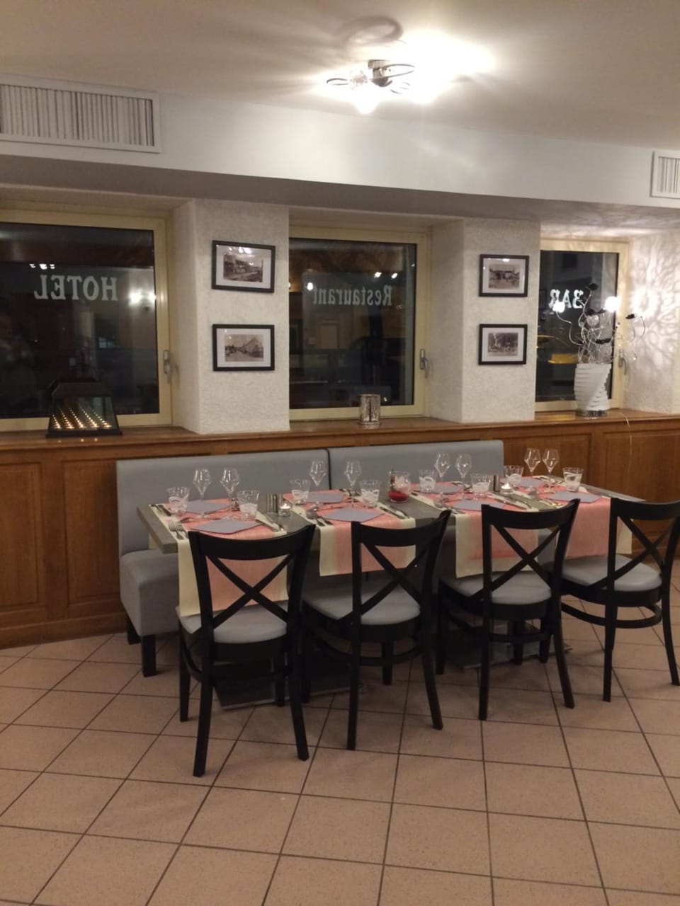 Restaurant/places to eat
