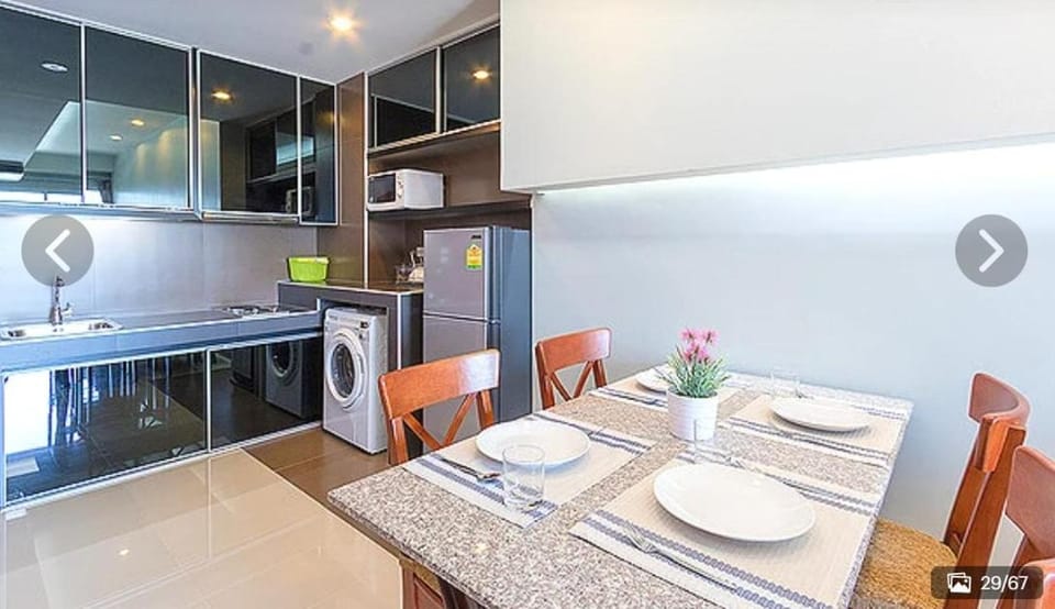 Kitchen or kitchenette, Dining area, minibar, pet friendly, stove
