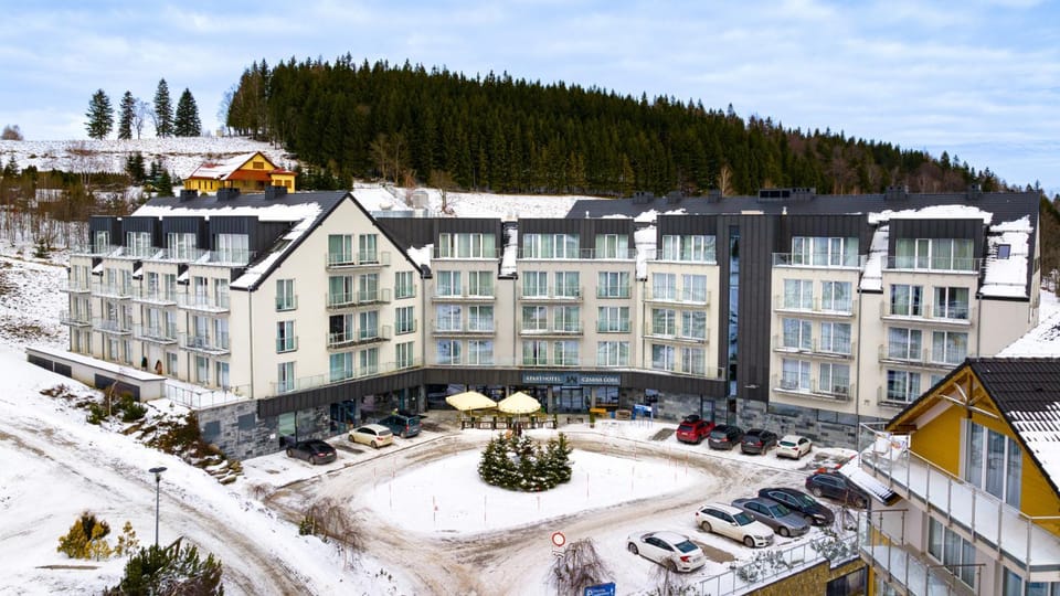 Property building, Winter