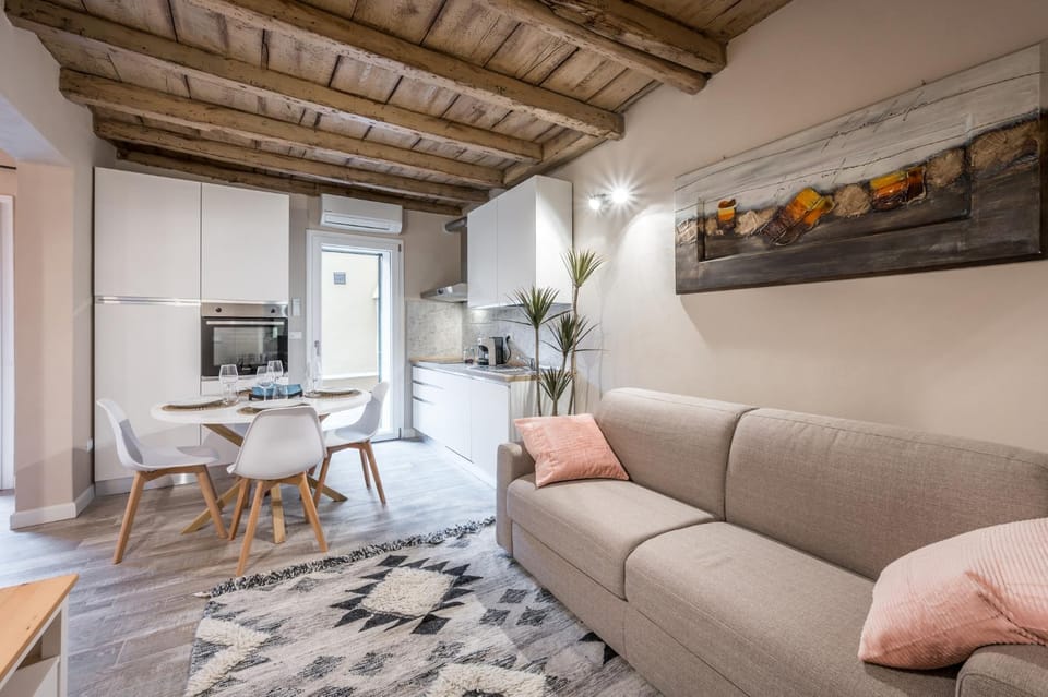 Broccaindosso Wood Apartments 5* Apartment in Bologna