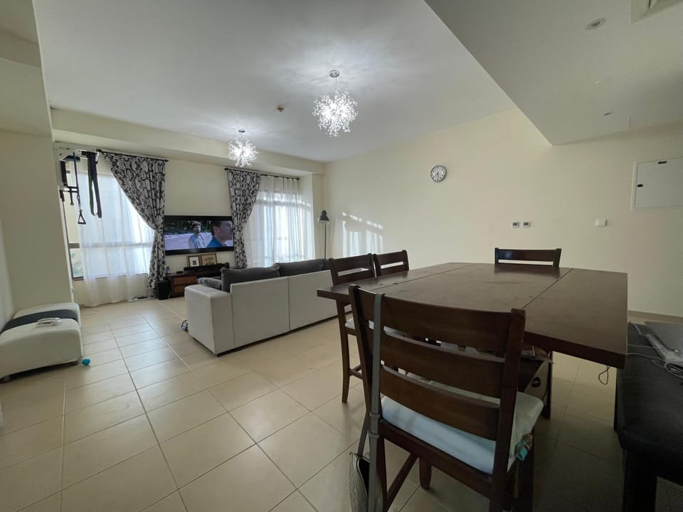 TV and multimedia, Living room, Dining area
