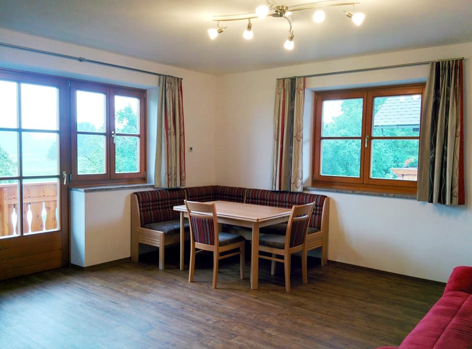 Day, Living room, Dining area