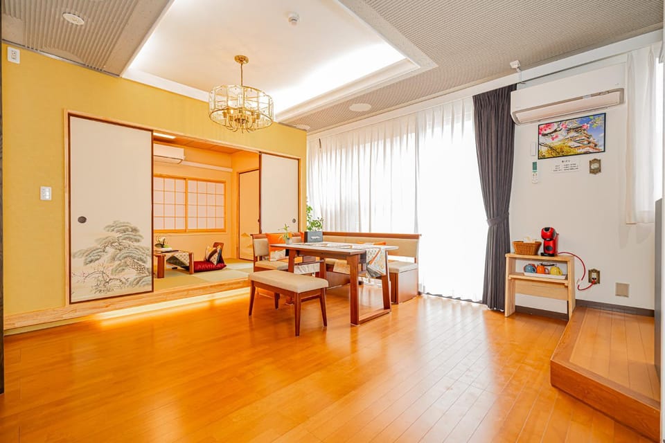 Living room, Dining area